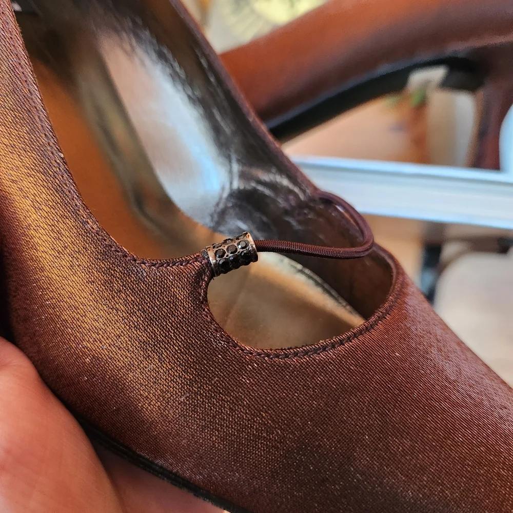 Stuart Weitzman Glooporto Copper Brown Silk Leather Evening Pump Heel Shoe Sz 6B